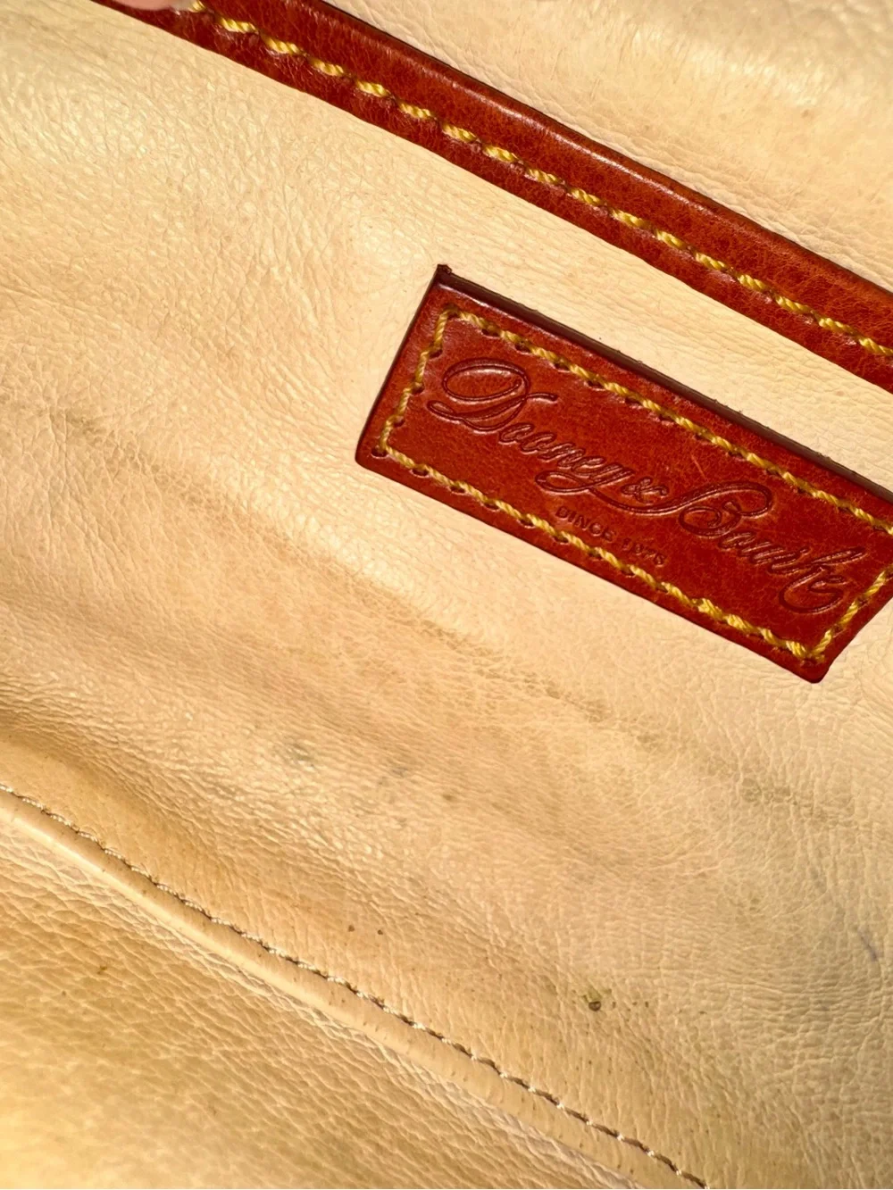 🤎 Authentic Dooney & Bourke Florentine Amelie Tote 🤎